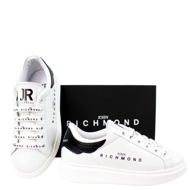 JOHN RICHMOND Sneakers...