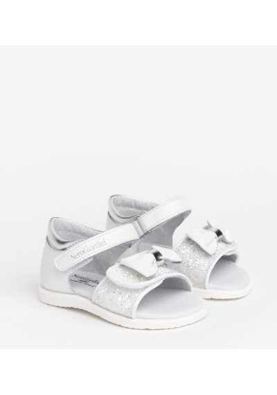 NEROGIARDINI Sandaletto Baby con fiocco