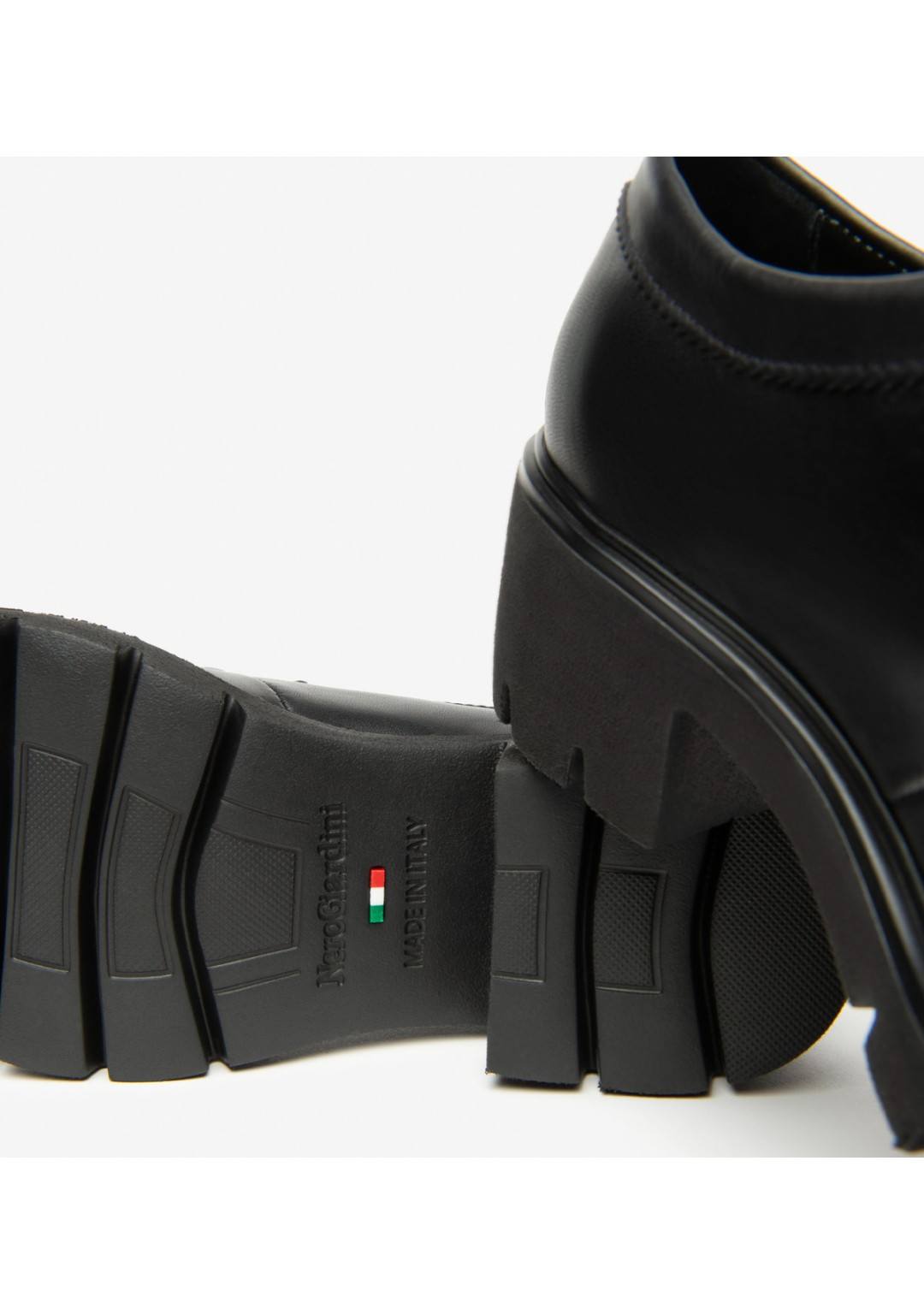 NEROGIARDINI - Stringata in Pelle - Donna - 986D